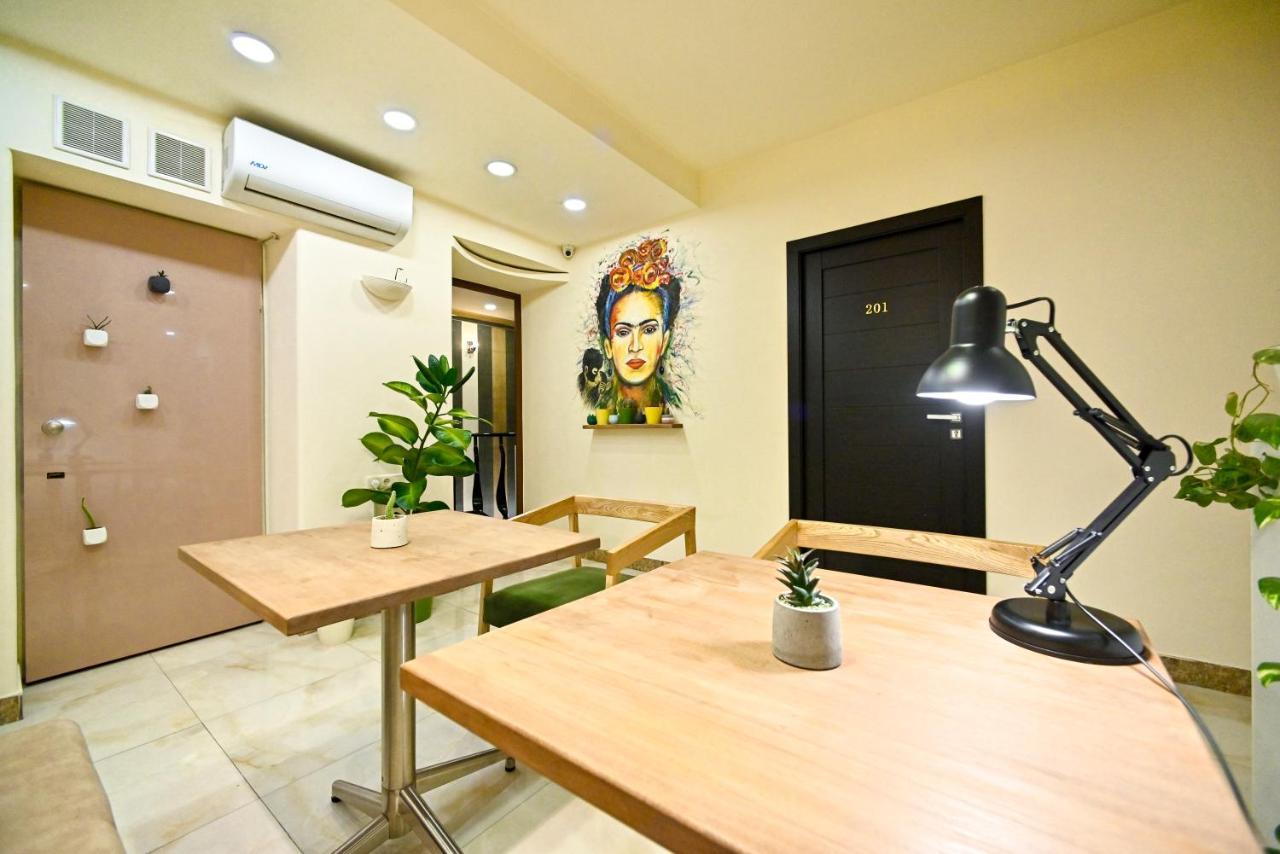 Skyline Hotel เยเรวาน ภายนอก รูปภาพ