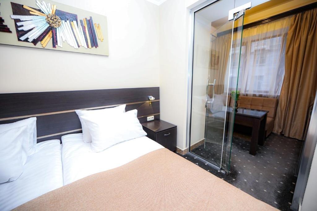 Skyline Hotel เยเรวาน ภายนอก รูปภาพ